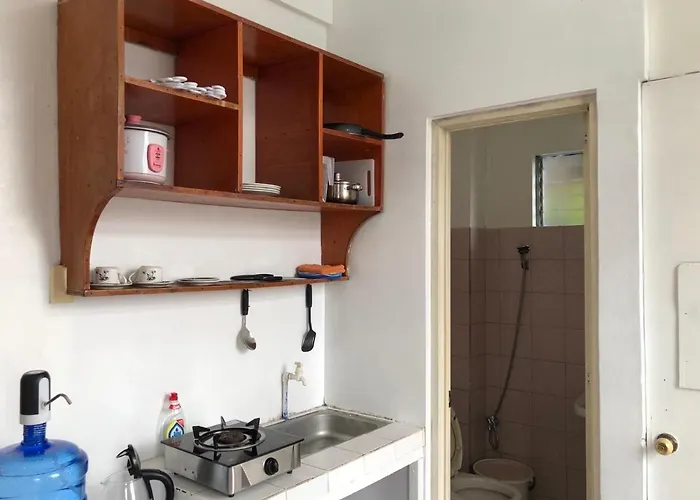 The Mansion - 2 Pax Solo Budget Near Airport Terminal Manila